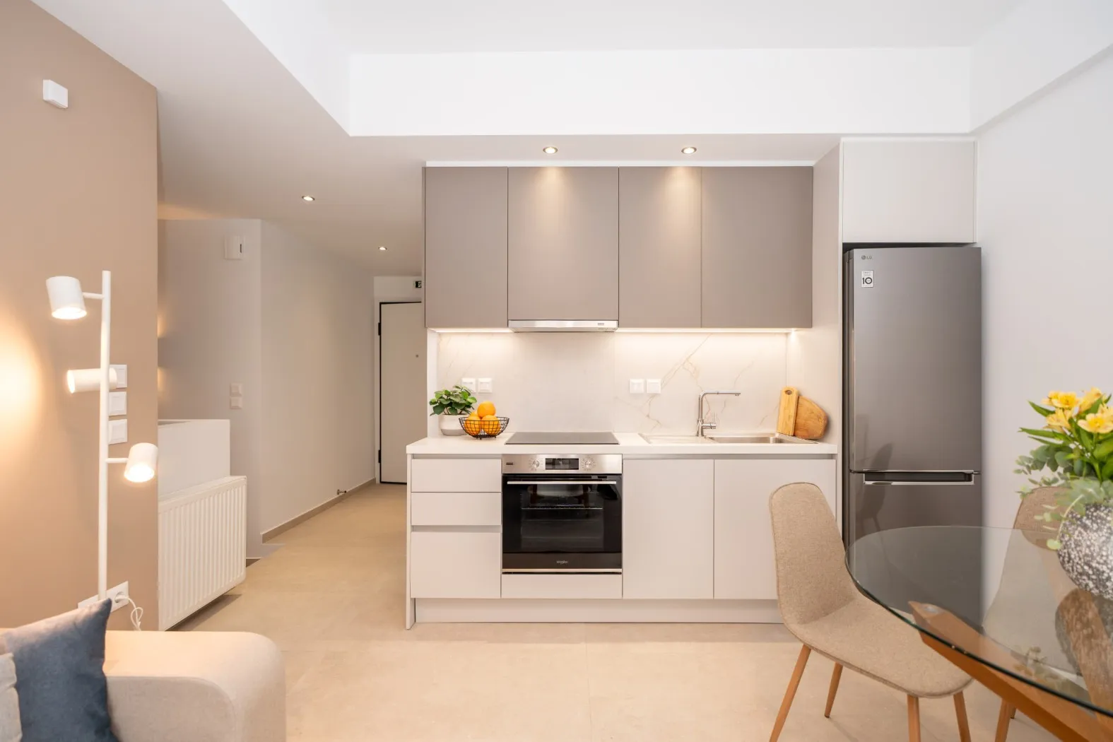 Greenville Residence IIΙ - gallery image 2