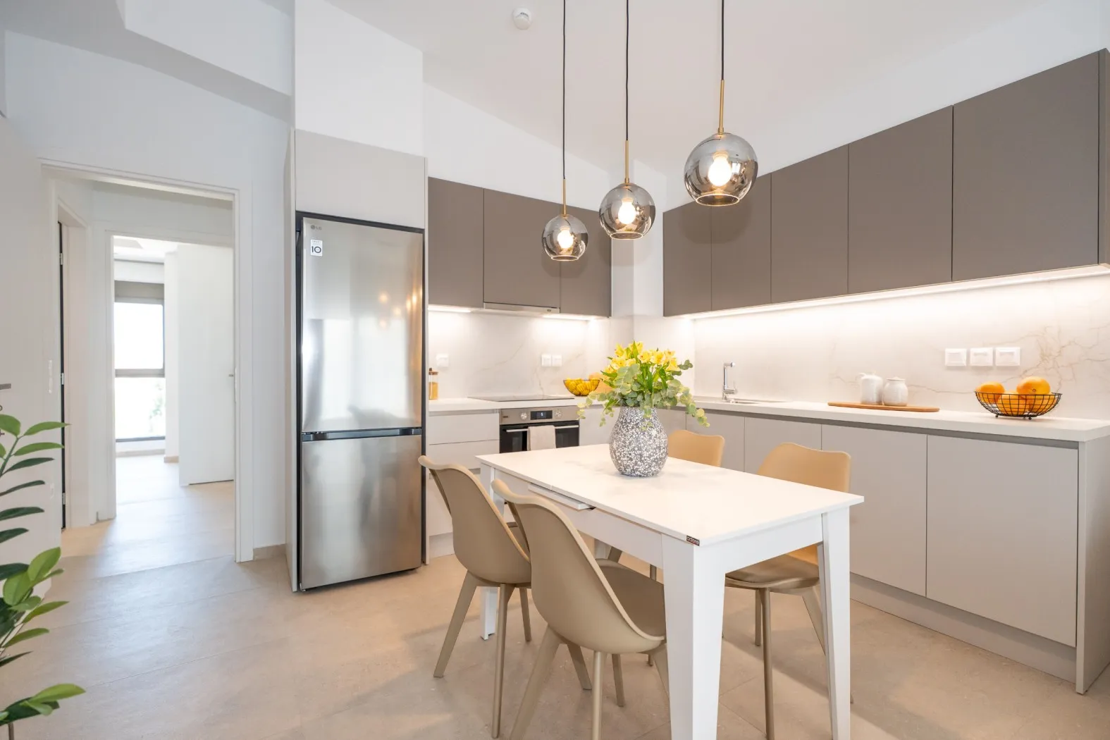 Greenville Residence IIΙ - gallery image 3