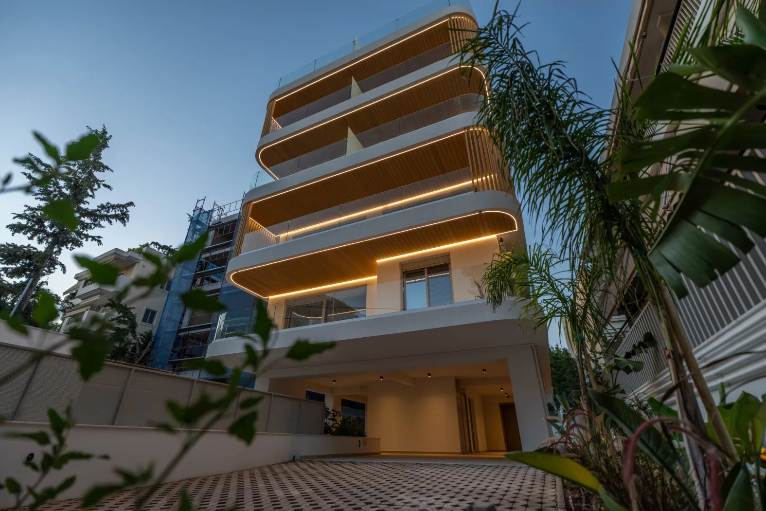 Aurora Residence II - gallery image 1