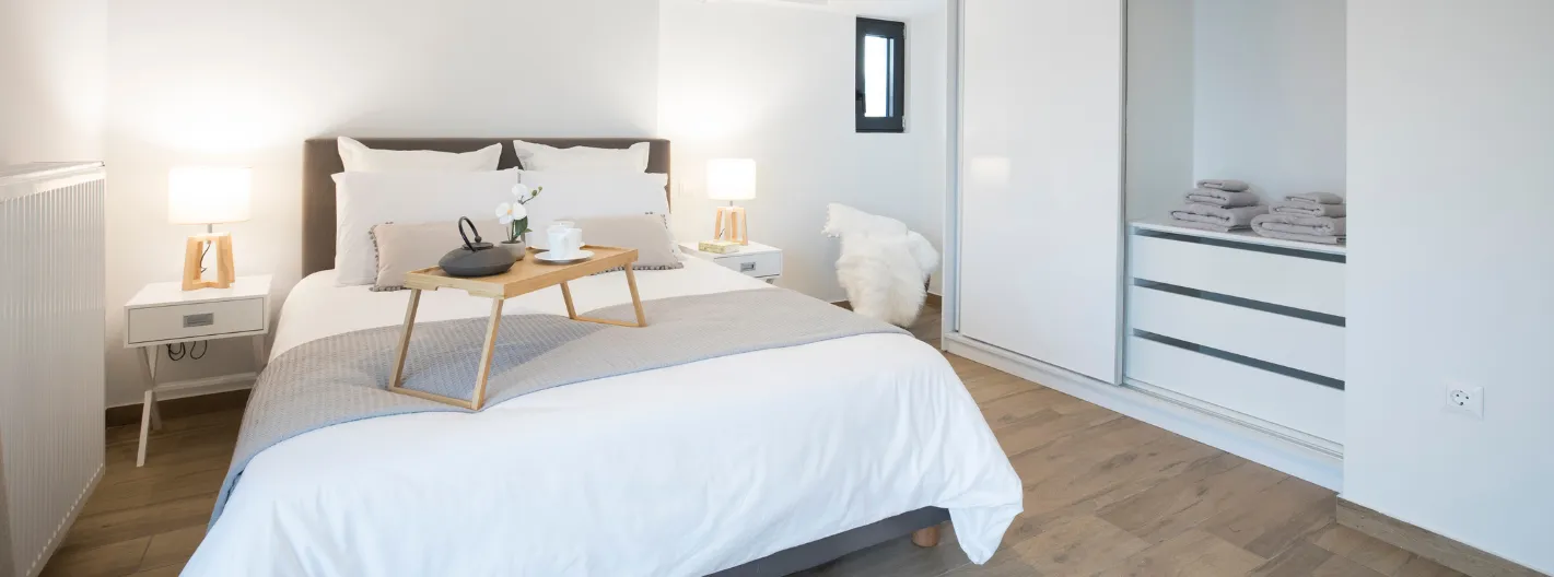 Royal Blue Residence I - gallery image 4