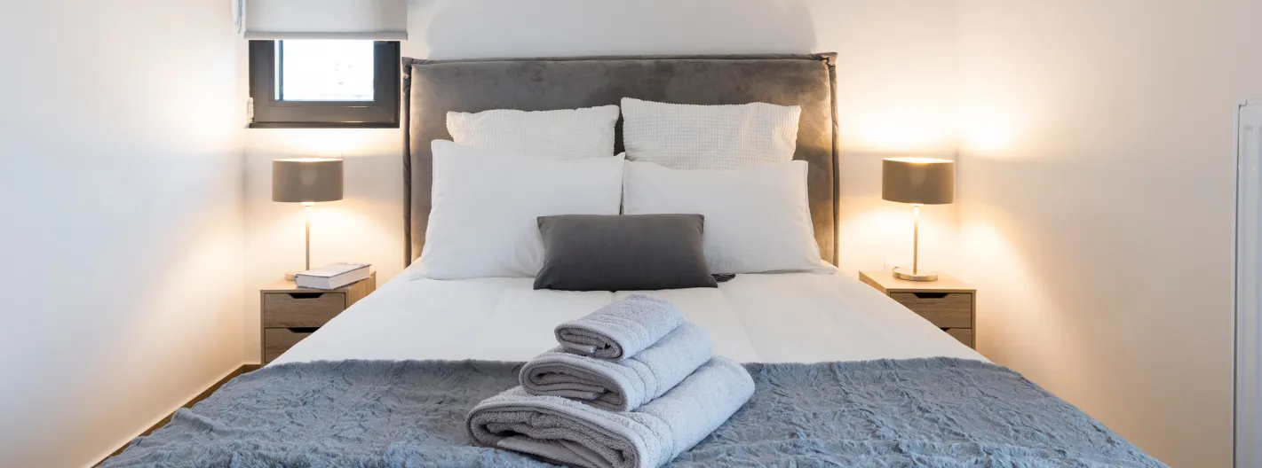 Royal Blue Residence I - gallery image 5