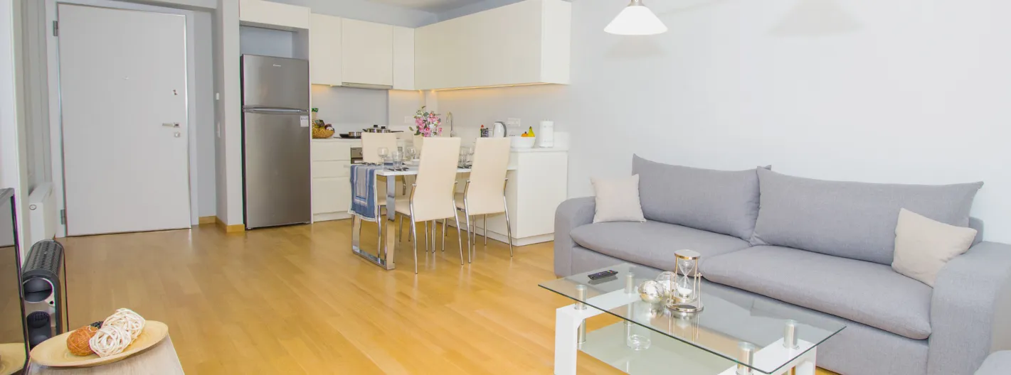 Glyfada Residence - gallery image 1